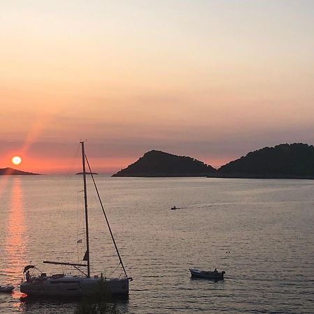 Villa Iva Lastovo Uble 外观 照片