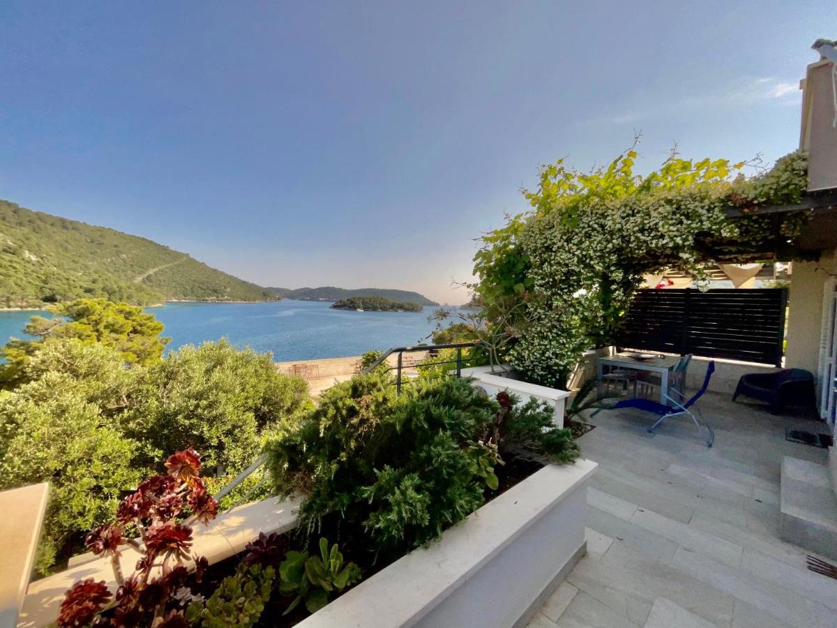 Villa Iva Lastovo Uble 外观 照片