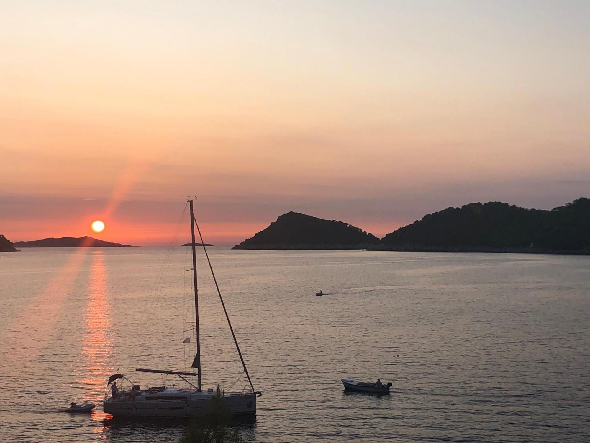 Villa Iva Lastovo Uble 外观 照片